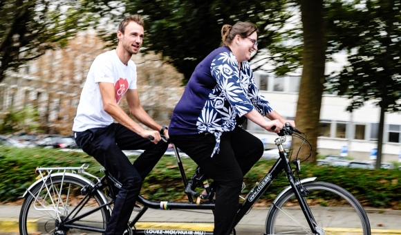 Fietsersbond En Netwerk Tegen Armoede Fietsen In Tandem Tegen ...